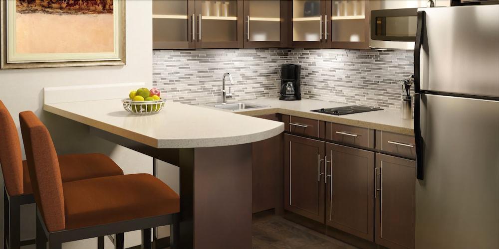 Staybridge Suites Dearborn By Ihg Ngoại thất bức ảnh